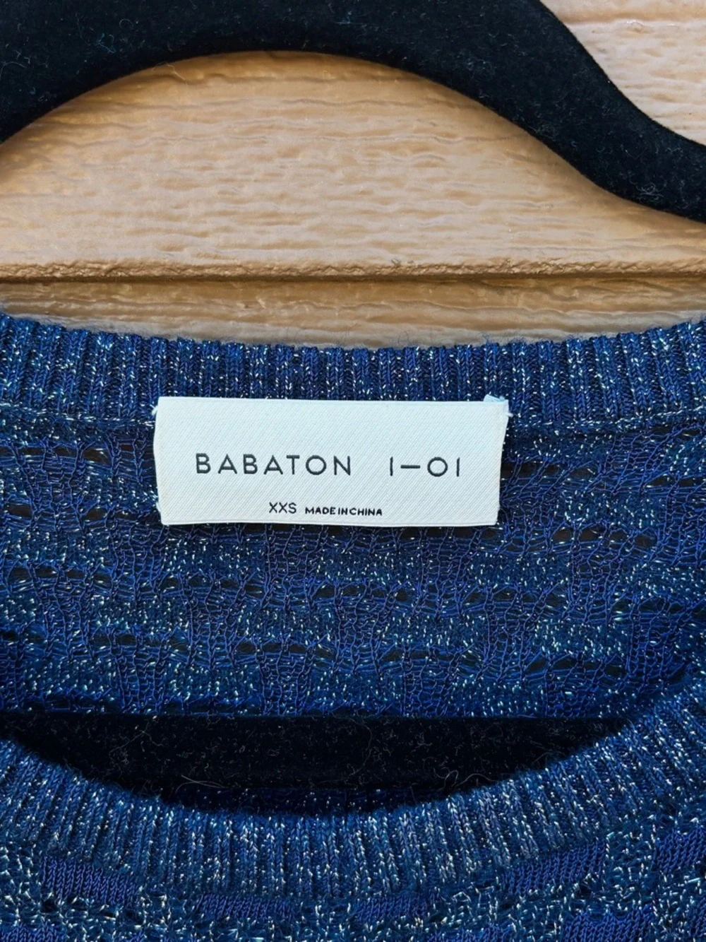 Babaton Aritzia Blue Crewneck Sweater w/ Subtle Metallic/Geo Pattern Sz XXS